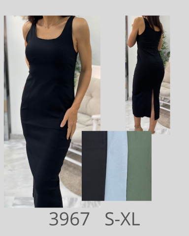 Vestido ajustado negro sin mangas con una abertura lateral, tamaños S-XL disponibles.