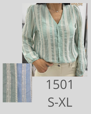 Blusa de rayas en tonos verde y azul, con cuello en V y botones, tallas S-XL.