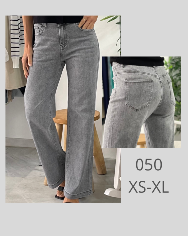 Pantalones de mujer de corte amplio en color gris, disponibles de la talla XS a XL.